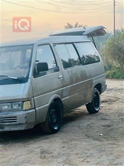 نيسان فانيت